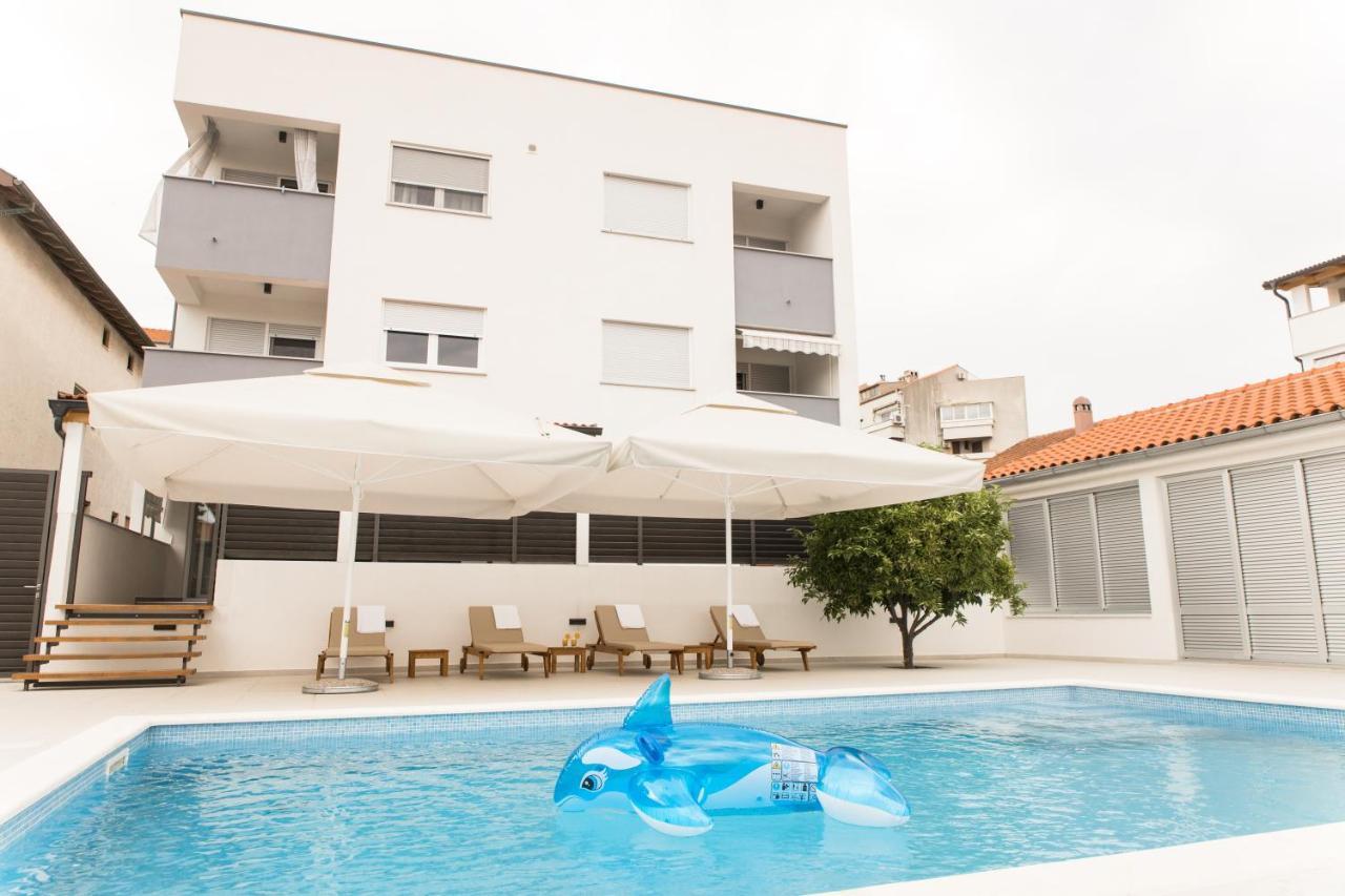 Apartment Zara - Luxury Apartment With Private Pool Exterior foto